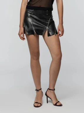 Latex A low-waist miniskirt.